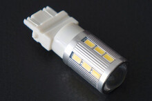 LEDs T25 - 3157 - P27/7W - Casquillo W2.5x16q