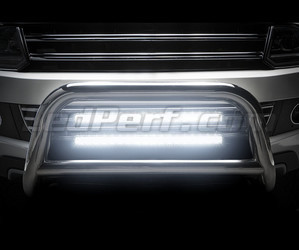 Visión detallada de la barra de led Osram LEDriving® LIGHTBAR SX500-CB iluminada