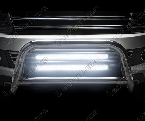 Visión detallada de la barra de led Osram LEDriving® LIGHTBAR SX500-CB iluminada