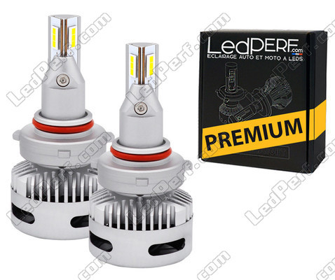 Bombillas 9005 (HB3) LED para coche con faros lenticular.