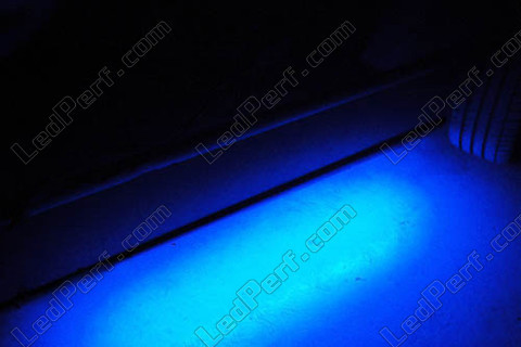 Faldones laterales banda de LED azul impermeable 90cm